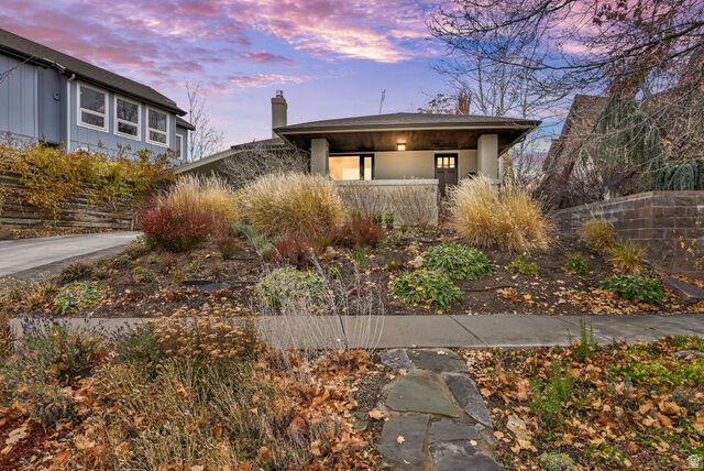 Property Photo:  915 S Park Row St  UT 84105 