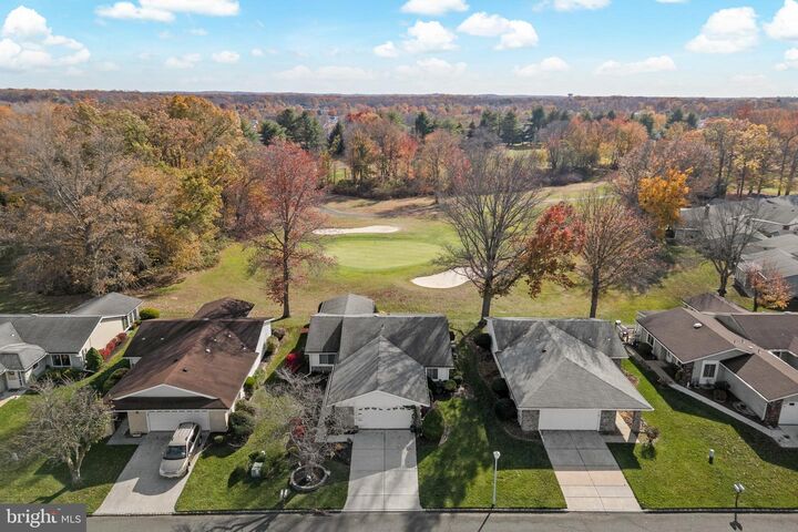 Property Photo:  264 Glen Road A  NJ 08831 