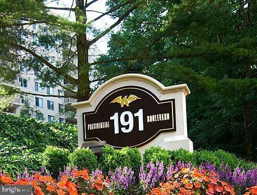 Property Photo: 191 Presidential Boulevard R-816 PA 19004