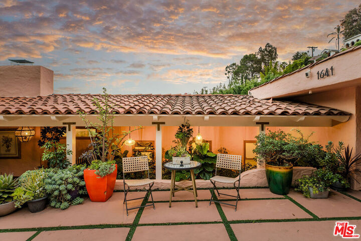 1641 N Crescent Heights Blvd  Los Angeles CA 90069 photo