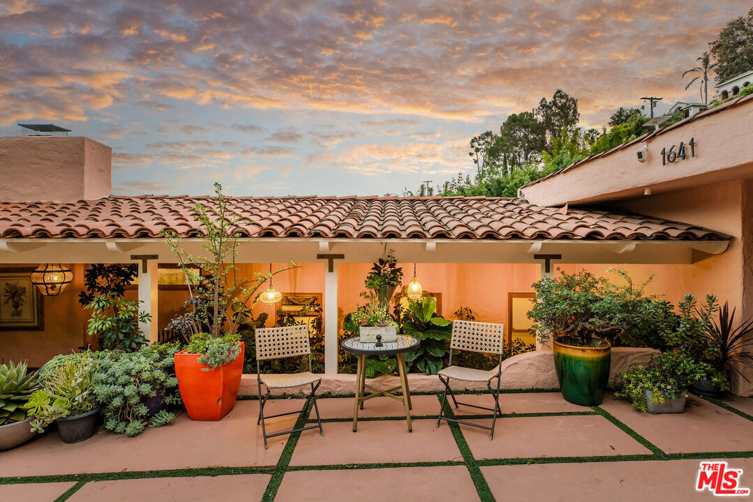 Property Photo: 1641 N Crescent Heights Blvd CA 90069