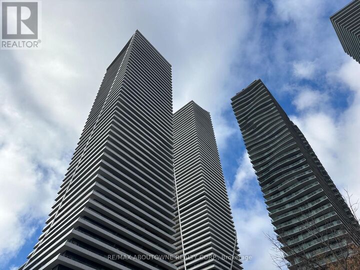 Property Photo: 20 Shore Breeze Drive 4305 ON M8V 0C7