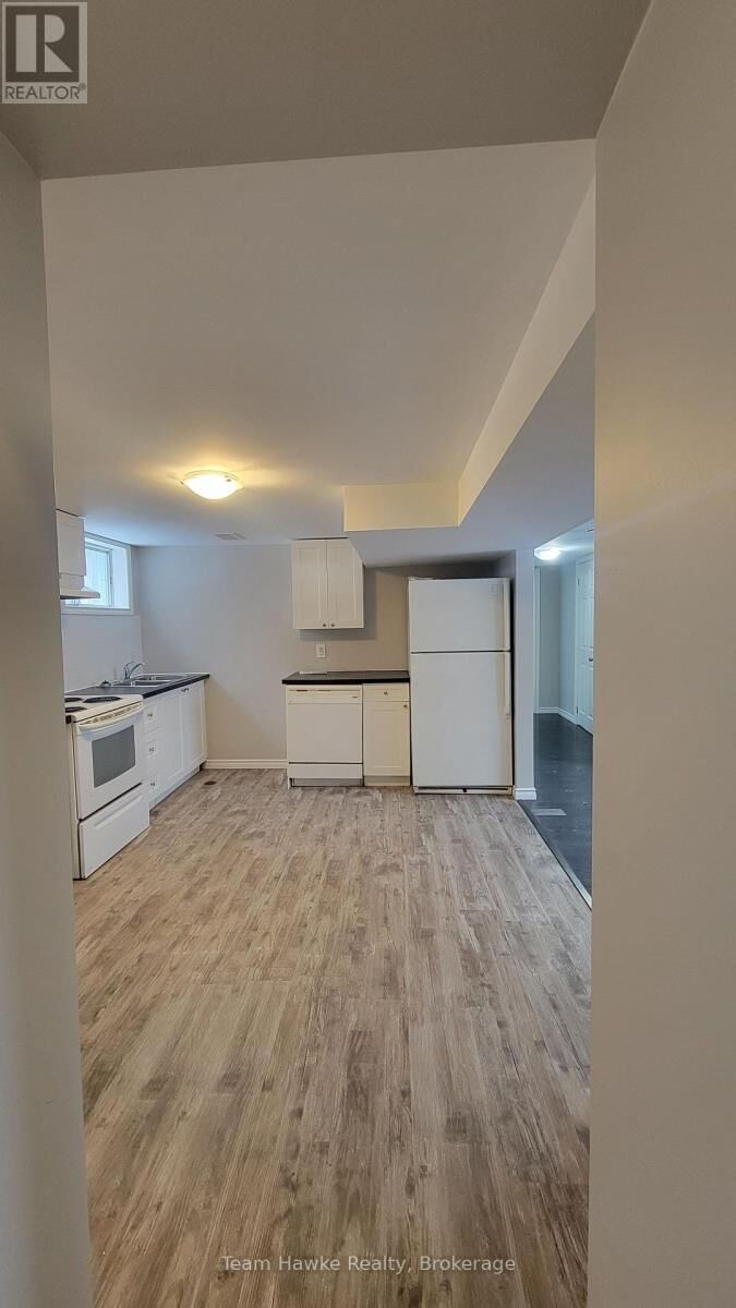 Property Photo:  830 Birchwood Drive  ON L4R 4Y2 