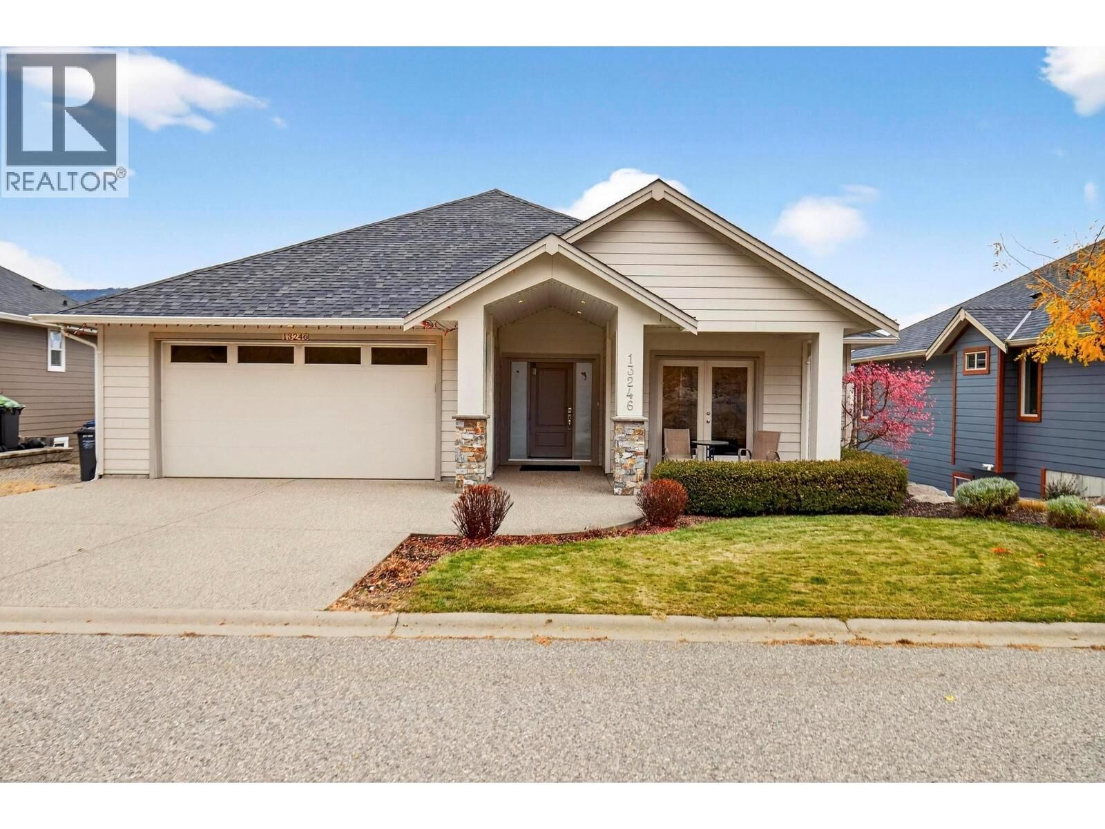 Photo de la propriété: 13246 Lake Hill Drive BC V4V 2R2