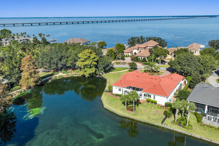 Property Photo:  459 Captains Circle  FL 32541 