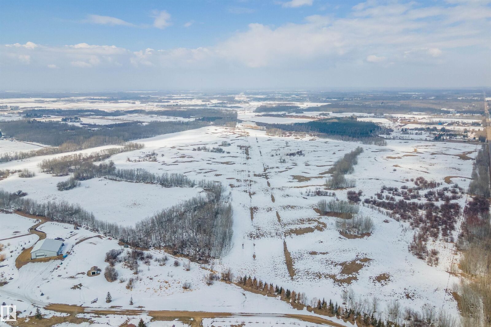 Photo de la propriété:  RR 224 Twp 512  AB T8G 1H1 