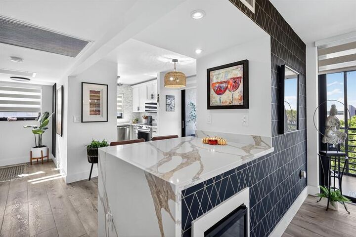 1000 Colony Point Cir 501  Pembroke Pines FL 33026 photo