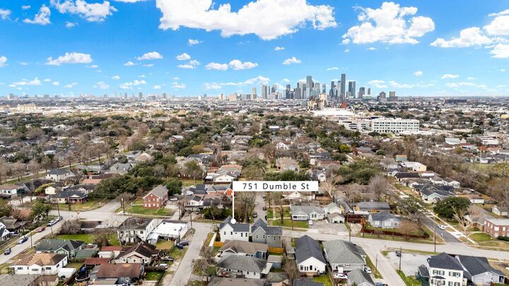 Property Photo:  751 Dumble Street  TX 77023 