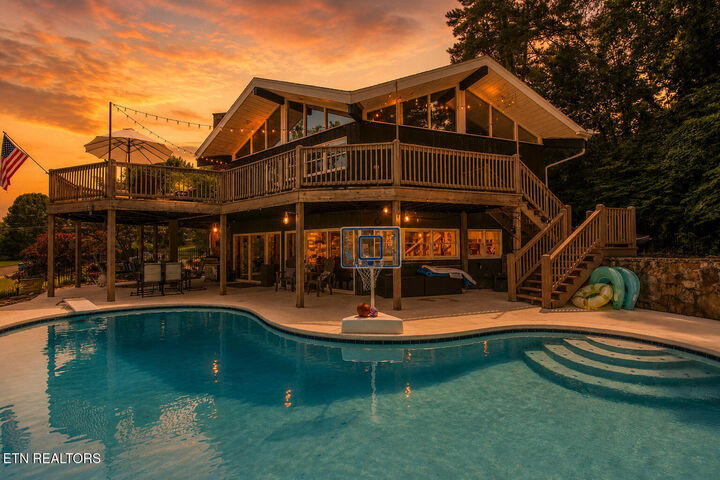 Property Photo:  6809 Beaver Brook Drive  TN 37918 