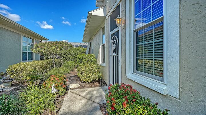 Property Photo:  538 Catalina Isles Circle  FL 34292 