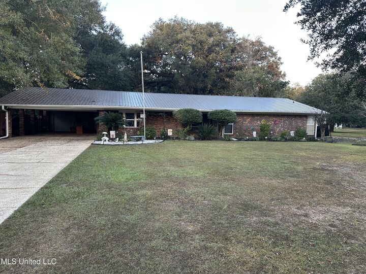 Property Photo: 2417 Orrell Street MS 39553