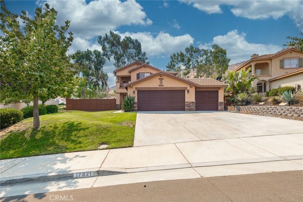 Property Photo: 17821 Morning Rock Circle CA 92503