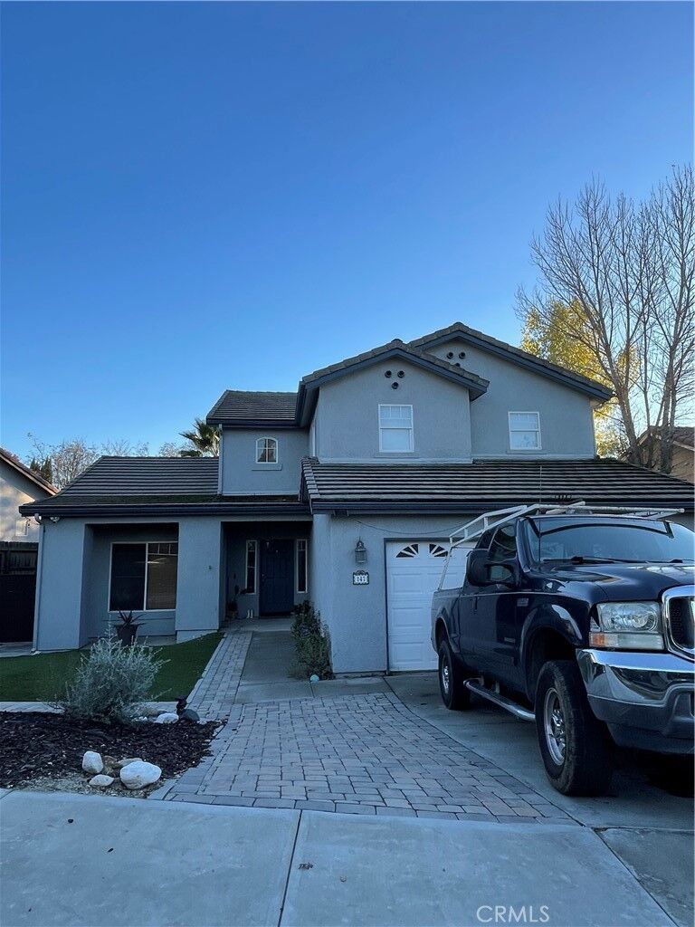 Property Photo:  147 Via Camelia  CA 93446 