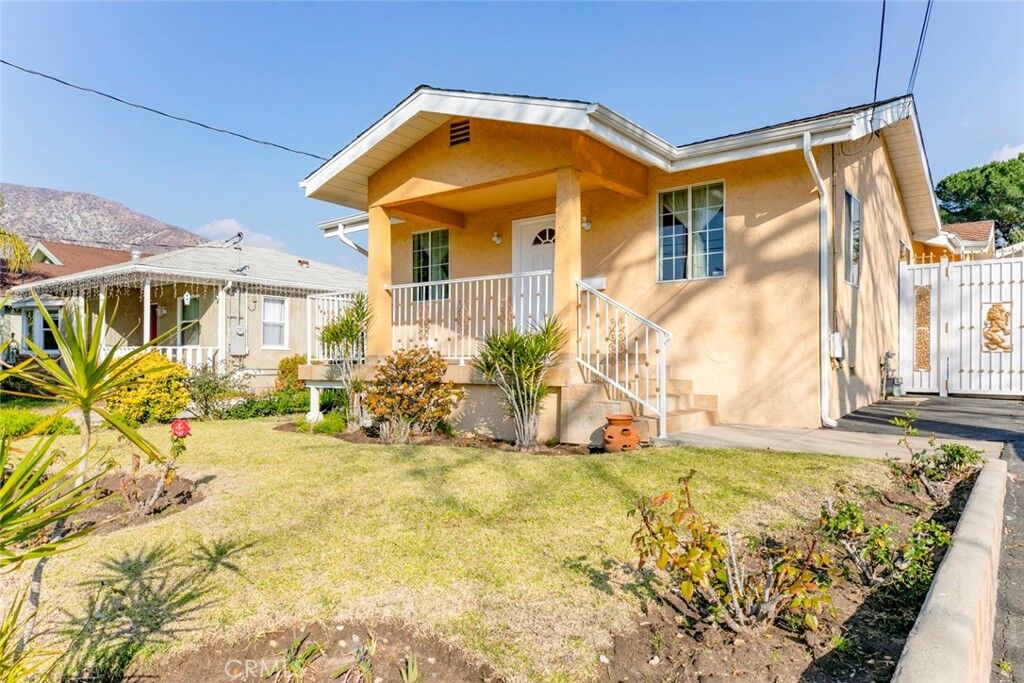Property Photo:  11020 Scoville Avenue  CA 91040 