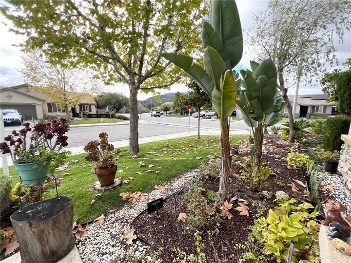 Property Photo:  32489 Shadow Canyon Trail  CA 92595 