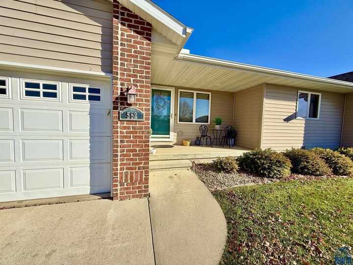 Property Photo:  582 Penny Lane  IA 51031 