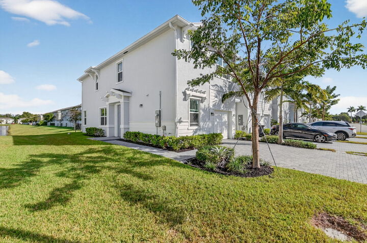 Property Photo:  4645 Meyerson Place  FL 33463 