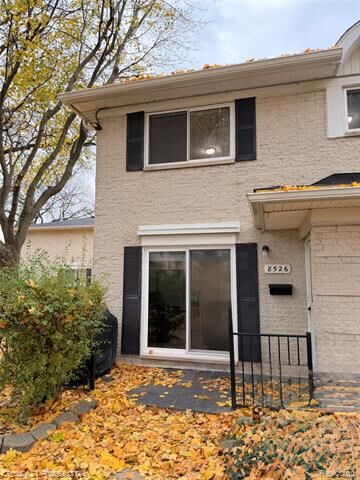 Property Photo:  8526 Hampshire Drive  MI 48313 