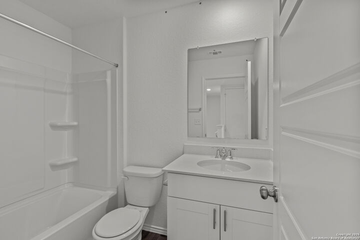 Property Photo:  4053 Bermuda Ln  TX 78155 