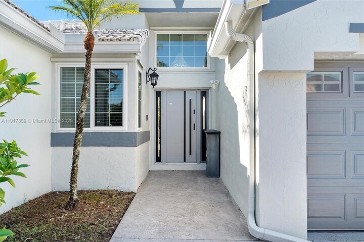 Property Photo:  1086 SW 102nd Ter  FL 33025 