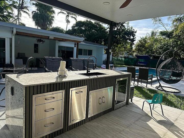 Property Photo:  8290 Sunset Dr  FL 33143 