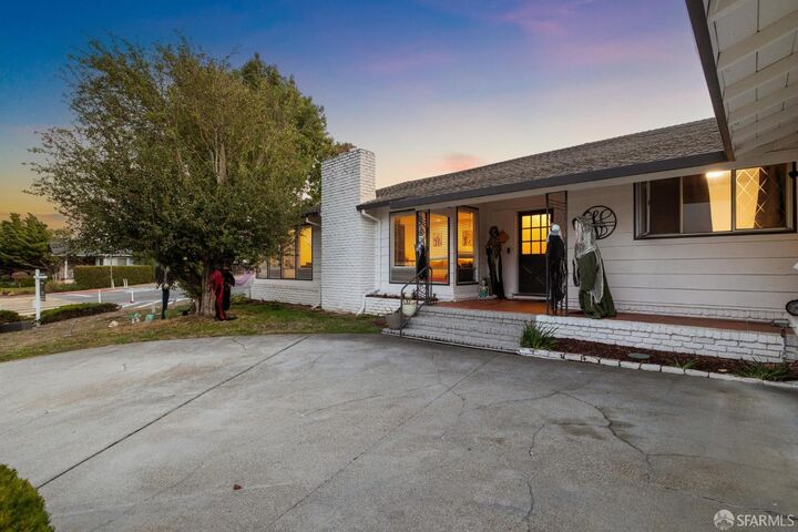 Property Photo: 1801 Castenada Drive CA 94010