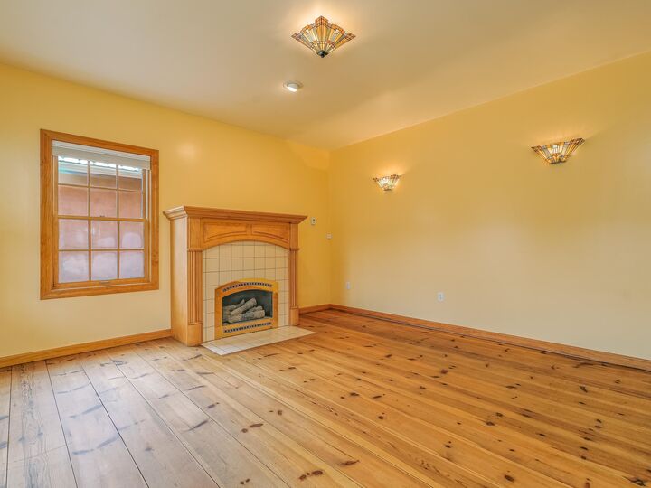 Property Photo: 30 Range Rd NM 87571