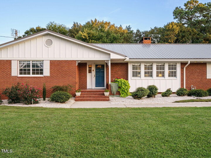 Property Photo: 3680 15-501 N NC 27312