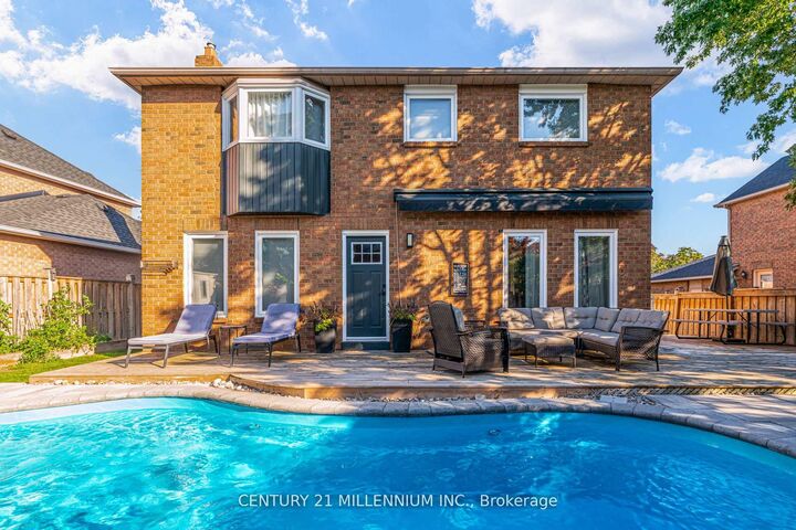 Property Photo:  28 Bristol Avenue  ON L6X 2B3 