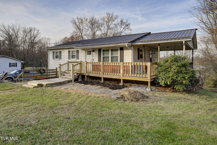 Property Photo:  195 Lynn Lane  TN 37604 