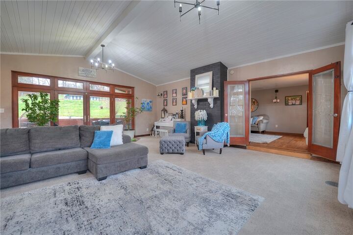 Property Photo:  170 Eisaman Road  PA 15642 