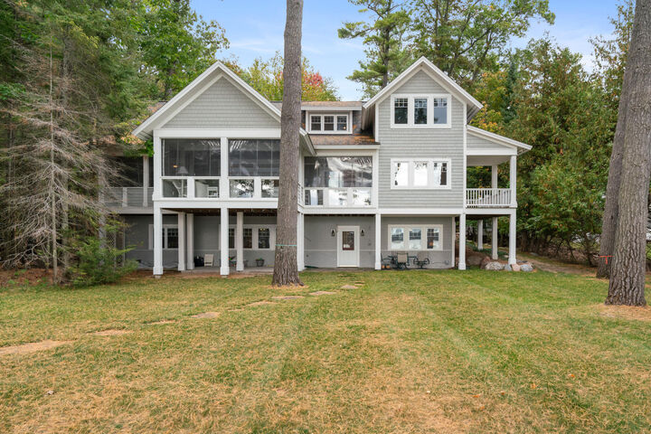 6613 Hillside Avenue  Indian River MI 49749 photo