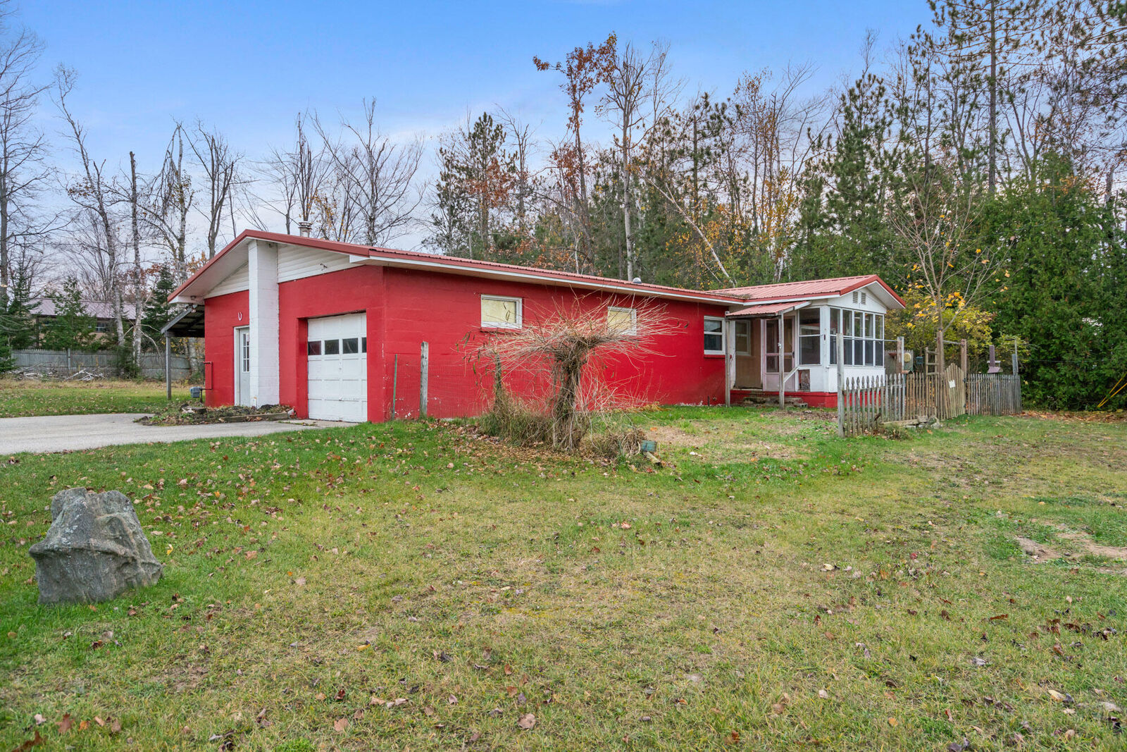 Property Photo:  13341 Restawhile Road  MI 49721 