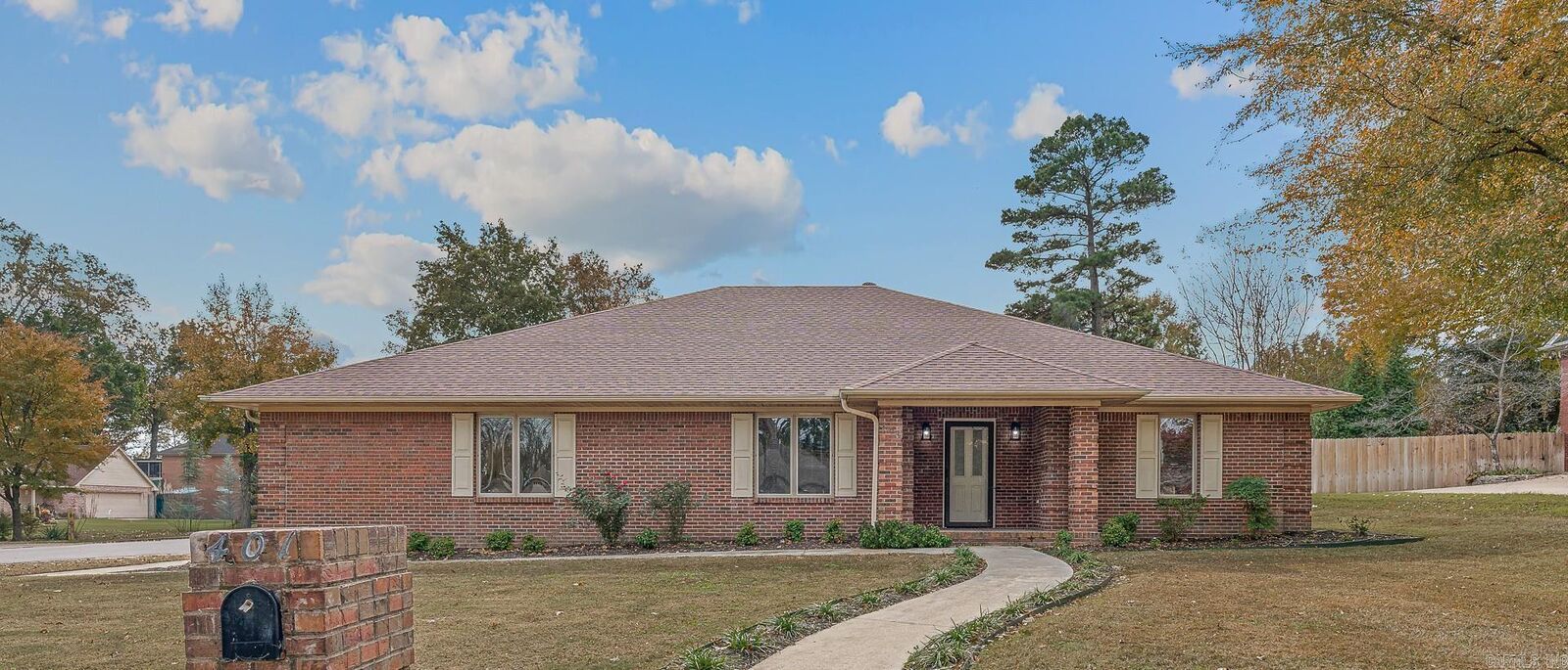 Property Photo:  401 Brentwood Drive  AR 72404 