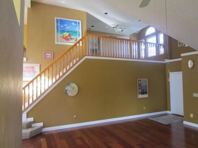 Property Photo: 889 Pelham Court OH 43081