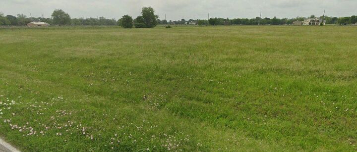 Property Photo: 3333 Blue Grass Drive TX 77406