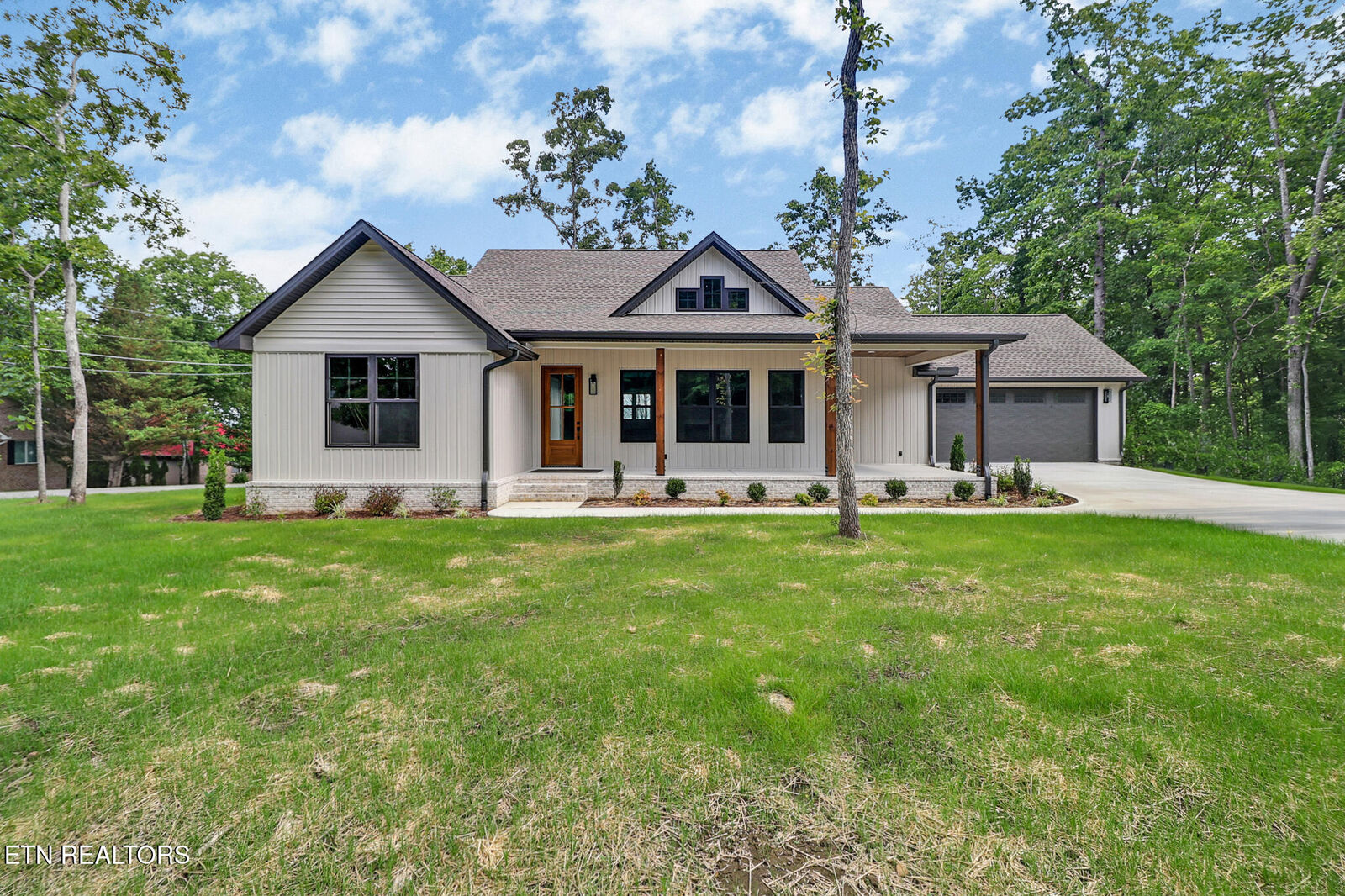 Property Photo: 124 Markham Lane TN 38558