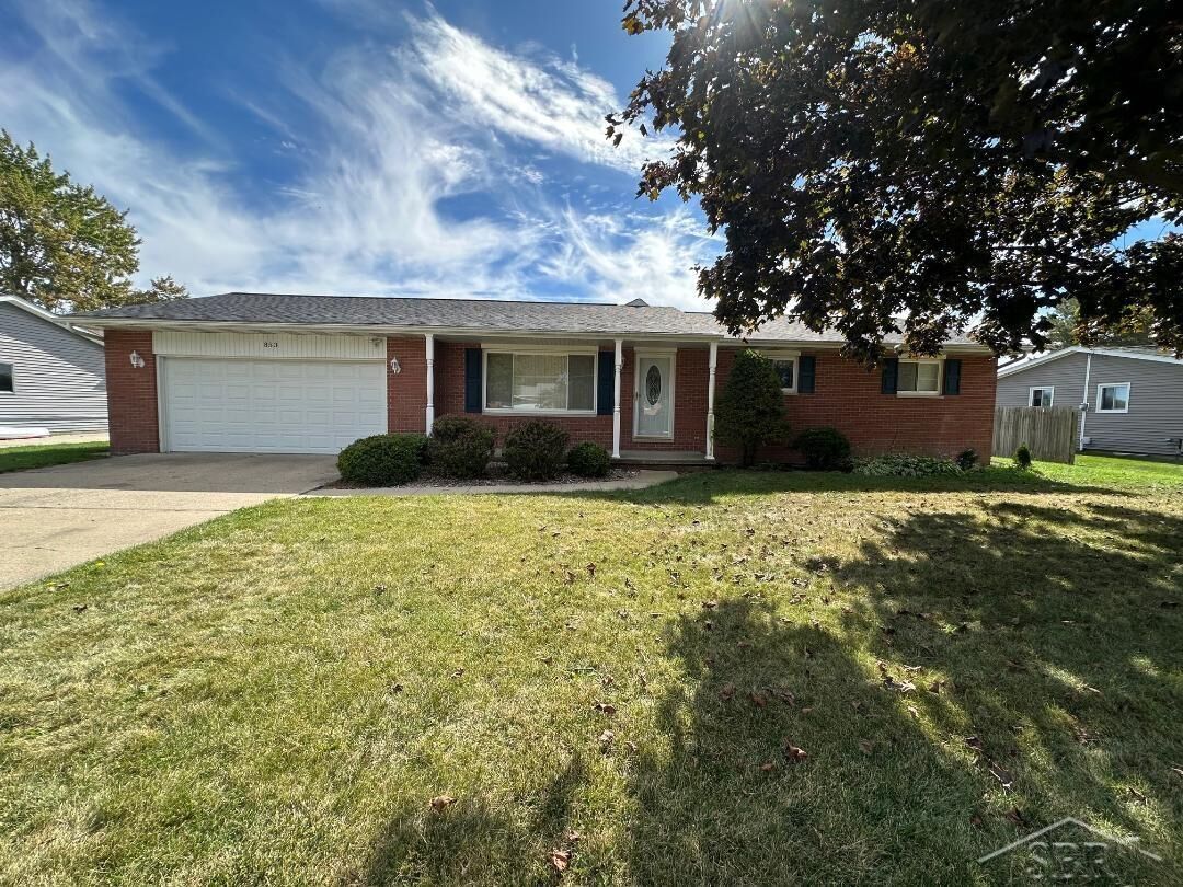 Property Photo:  853 Waukee Lane  MI 48604 