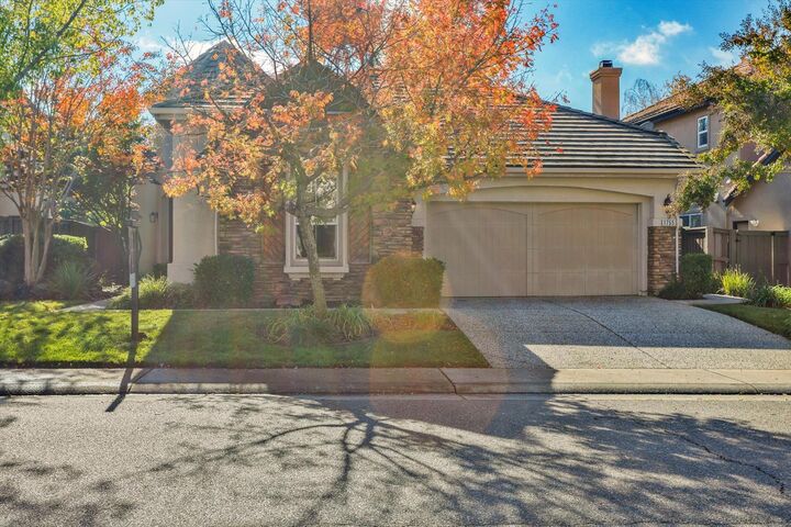 Property Photo: 1755 Langholm Way CA 95630