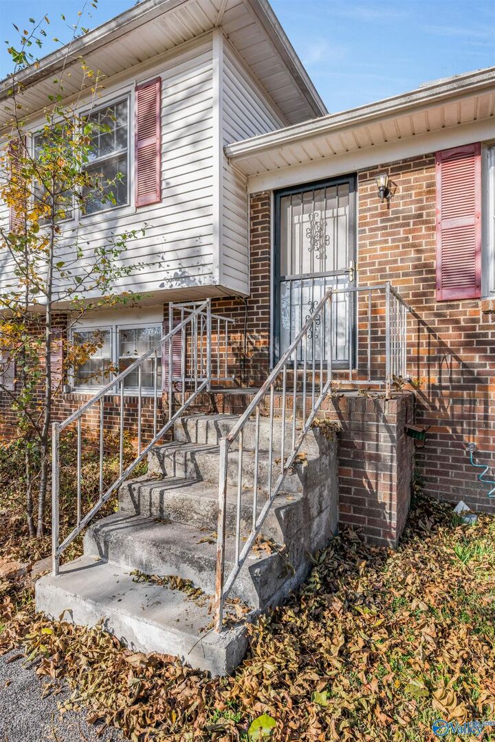 Property Photo:  3020 Teton Circle NW  AL 35810 