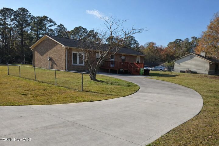 Property Photo:  200 Carolina Drive  NC 28546 