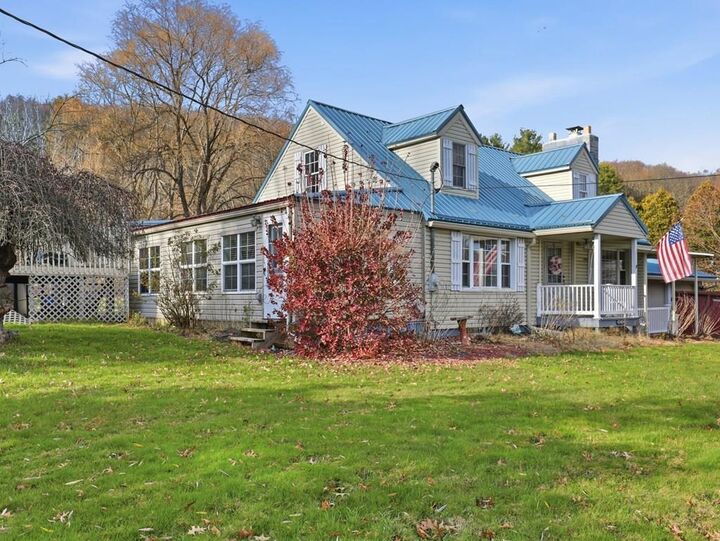 Property Photo:  1036 S Main St  PA 18848 