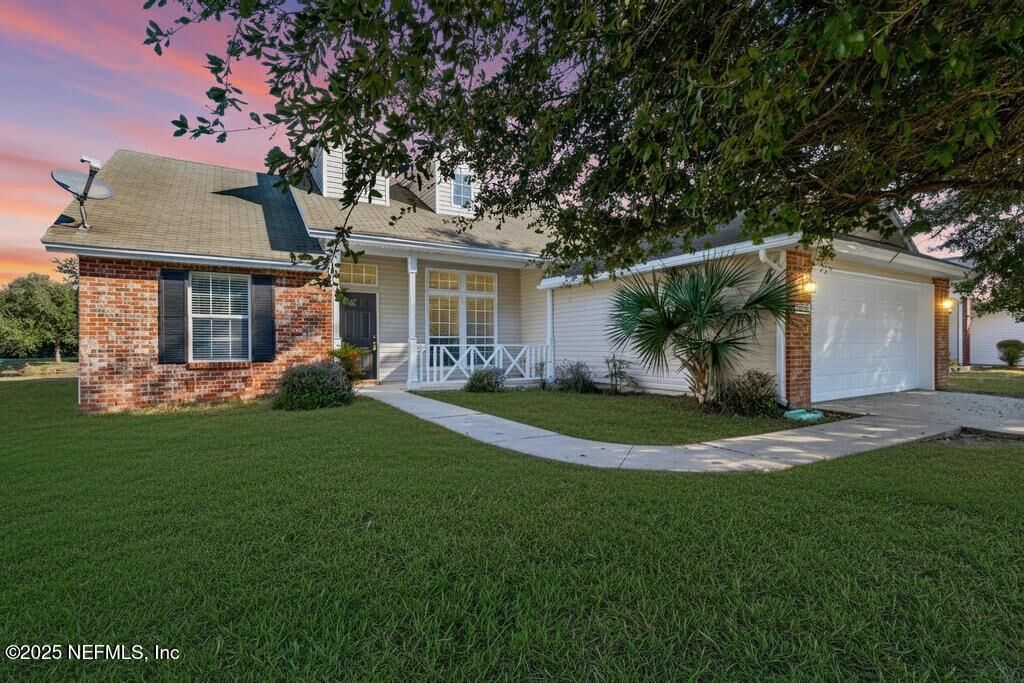 Property Photo: 12782 Dunns View Drive FL 32218