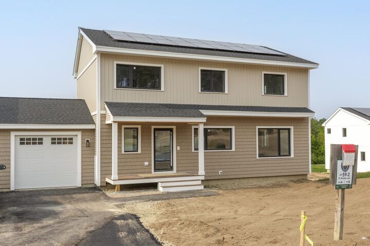 Property Photo:  21 Windsor Lane  NH 03051 