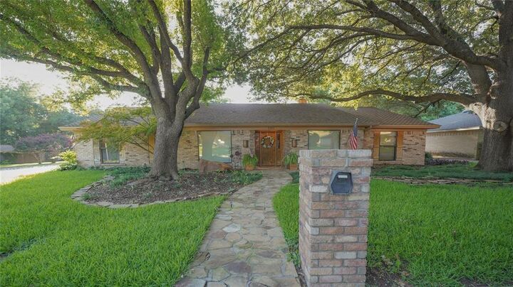3701 Streamwood Road  Fort Worth TX 76116 photo