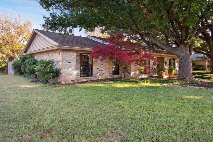 3701 Streamwood Road  Fort Worth TX 76116 photo