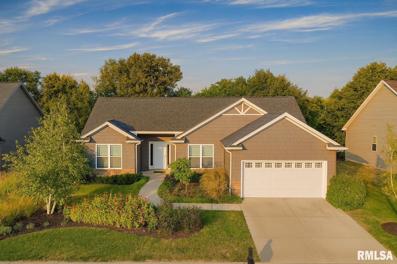 Property Photo:  3910 W Anchor Drive  IL 61615 