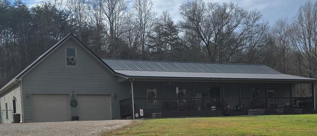 Property Photo:  292 13th St  OH 45692 