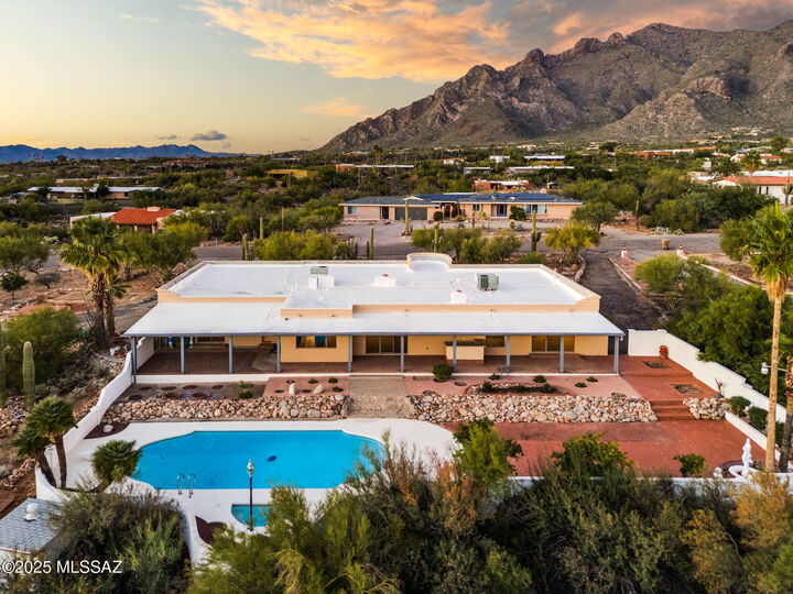 Property Photo: 1136 E Deer Canyon Road AZ 85718