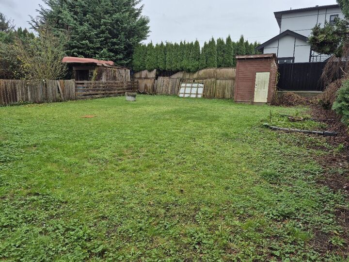 Photo de la propriété:  46084 Brooks Avenue  BC V2P 1B9 